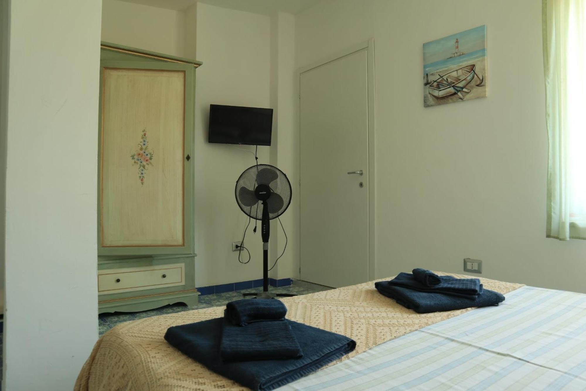 B&B La Marinella ปาลีนูโร ภายนอก รูปภาพ
